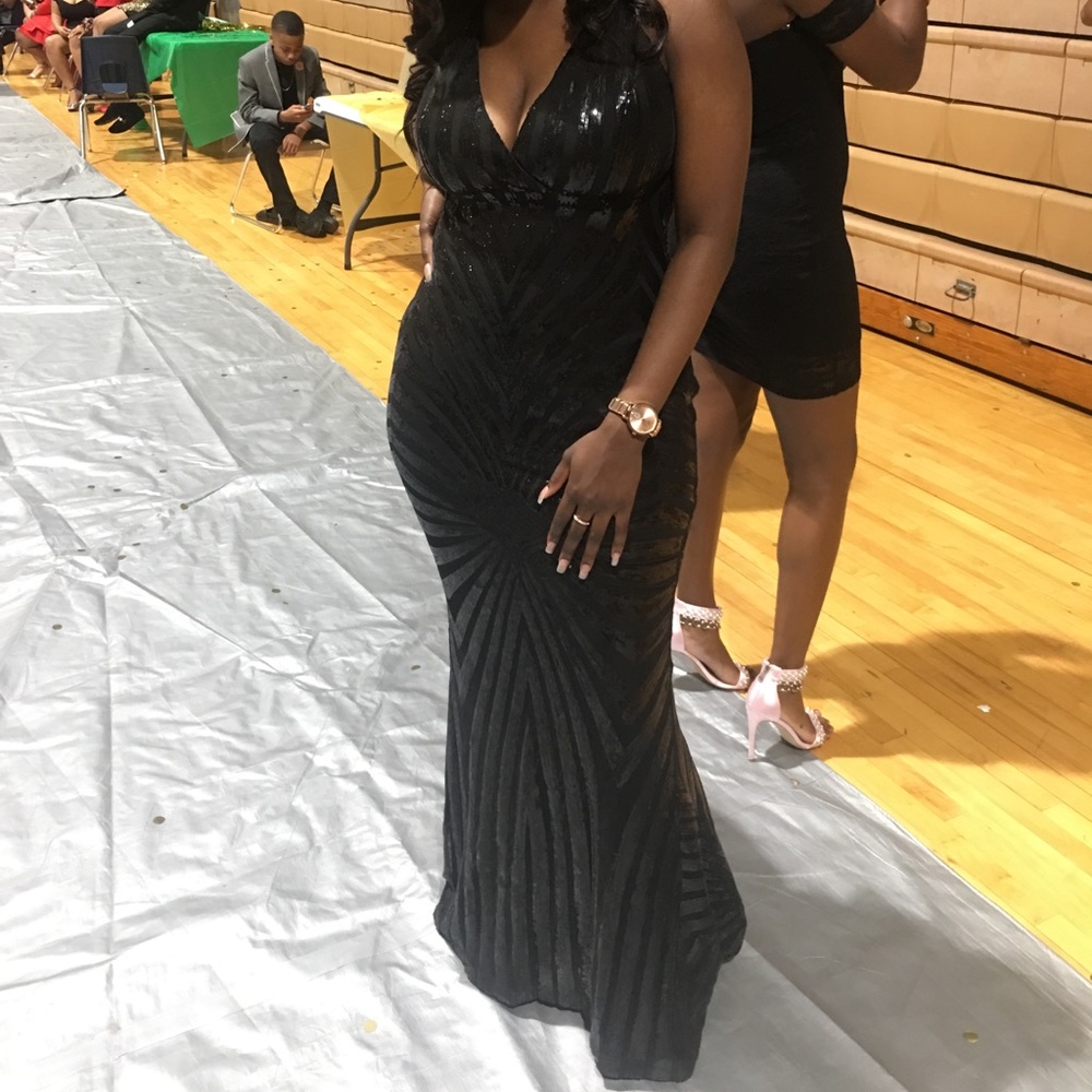 Prom dress - Picture 2 of 2